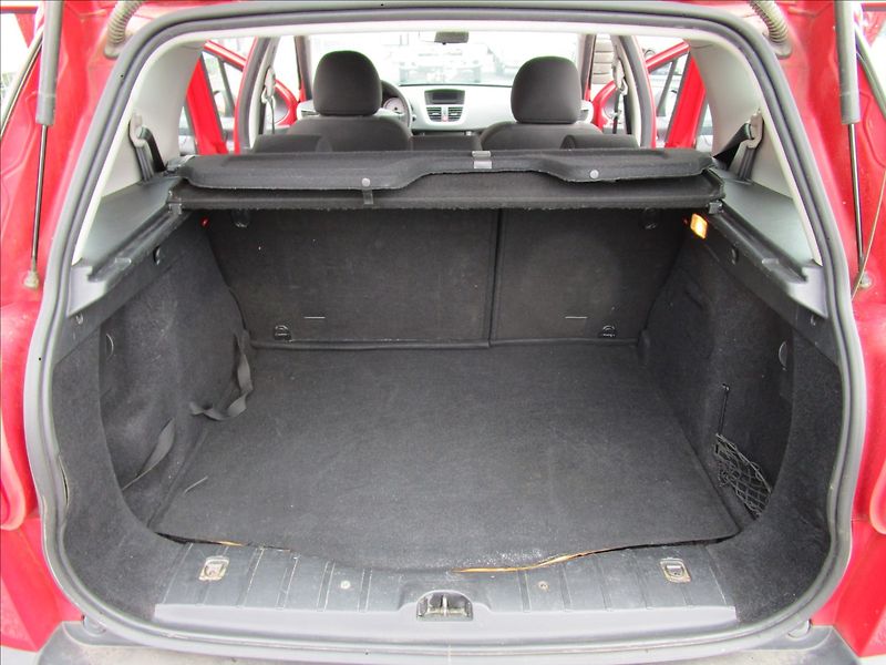 Peugeot 207 SW 1.4VTi Klima - fotka 30 z 36