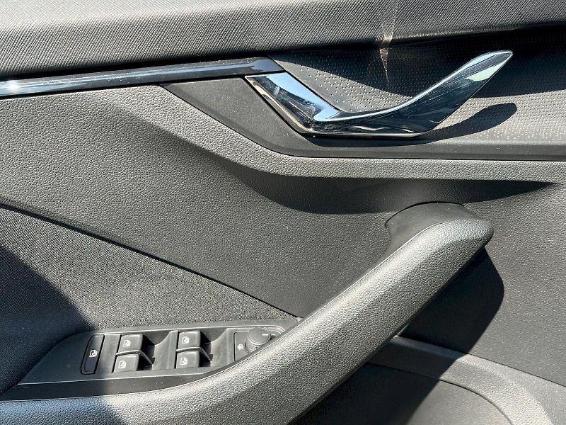 Škoda Kamiq (2025) 1.0 TSI 85kW Selection - fotka 8 z 27