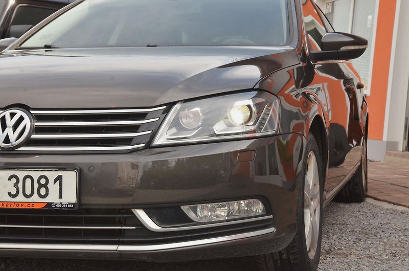 Volkswagen Passat (2014) 2.0 TDi 103kW Highline / ČR  - fotka 7 z 33