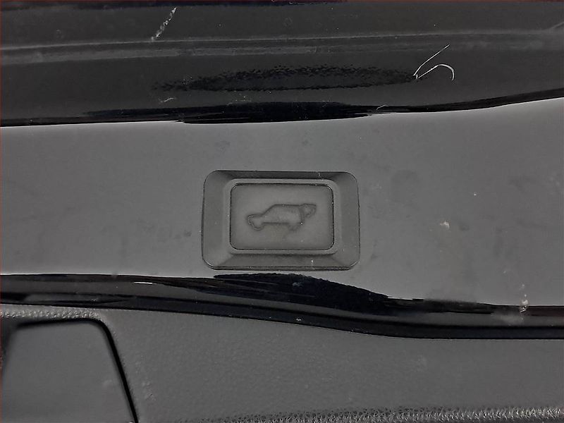 Toyota RAV4 (2021) 2.5 Hybrid - fotka 17 z 21
