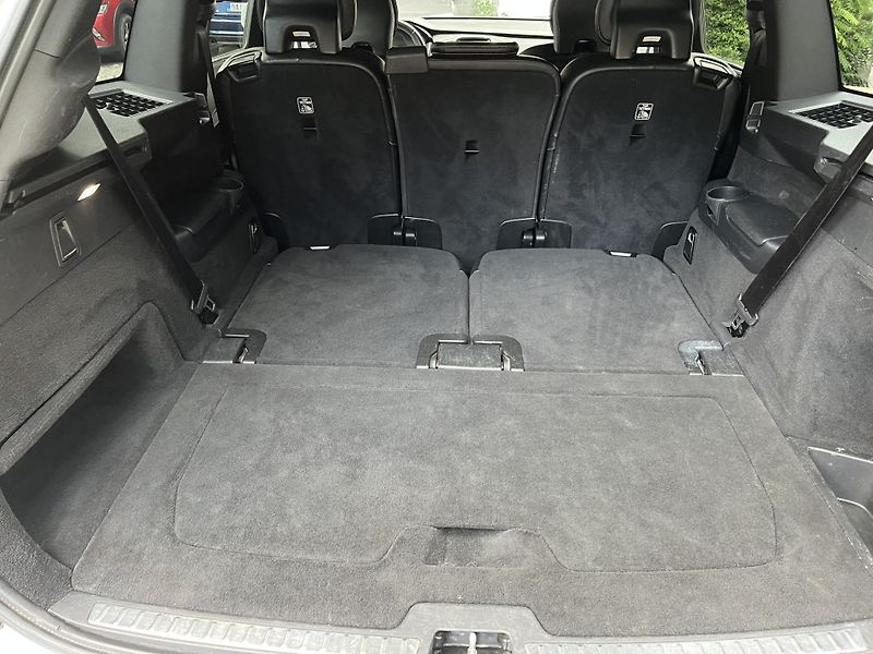 Volvo XC90 (2019) D5 AWD R-DESIGN, 7 MÍST - fotka 15 z 44