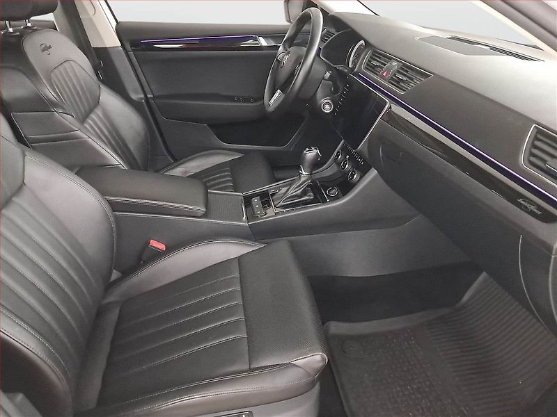 Škoda Superb (2018) Laurin&Klement 2.0 TDI - fotka 9 z 27