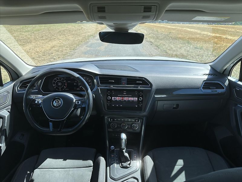 Volkswagen Tiguan 1,4 TSI DSG R-line matrix virt - fotka 22 z 30