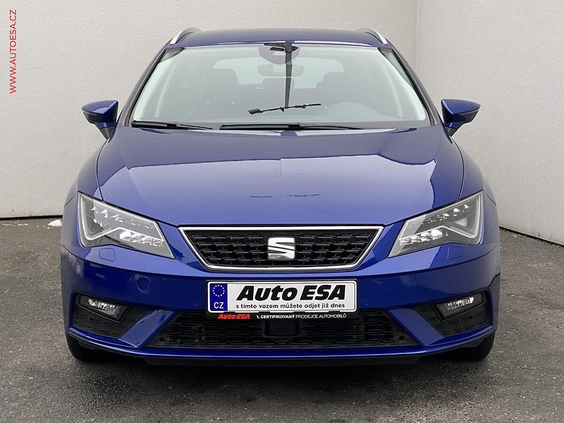 Seat Leon (2019) 1.6 TDi, Style, DSG, LED, ALU - fotka 2 z 18