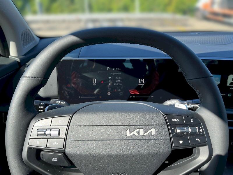 Kia Sportage (2025) - fotka 7 z 35