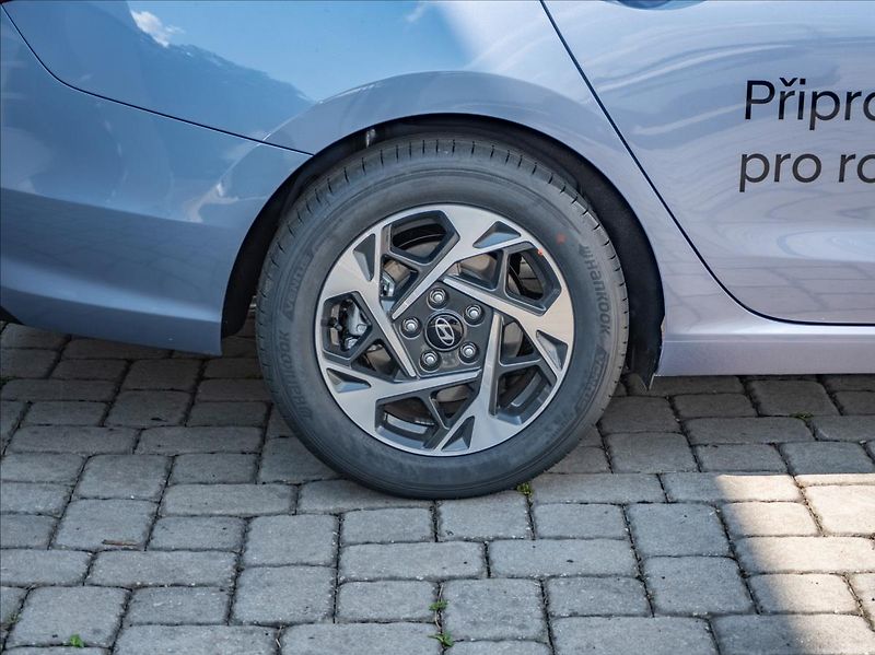 Hyundai i30 WG 1,6TGDI DCT STYLE - fotka 4 z 15