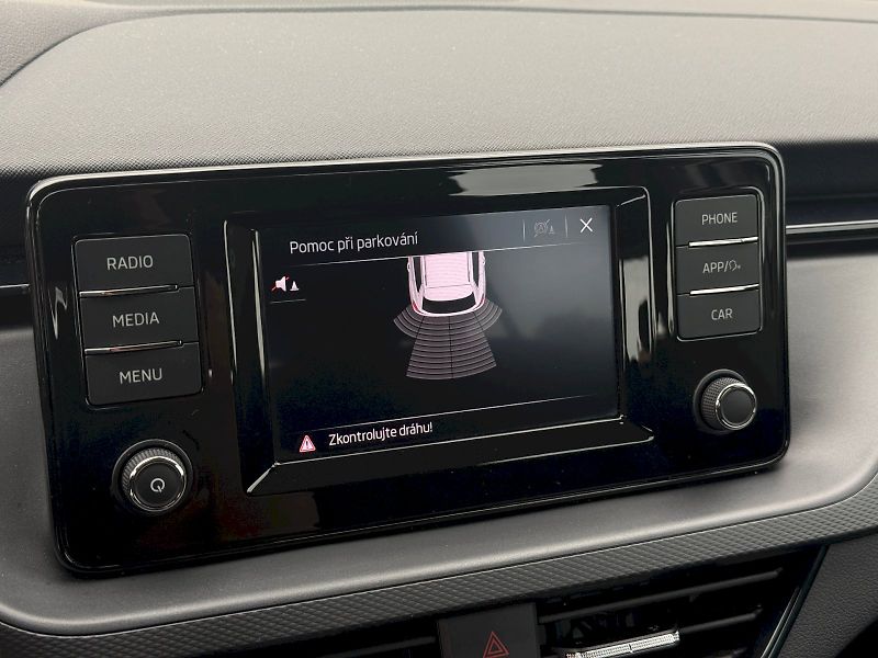 Škoda Kamiq (2023) 1.0 TSI 81 kW Ambition - fotka 14 z 22