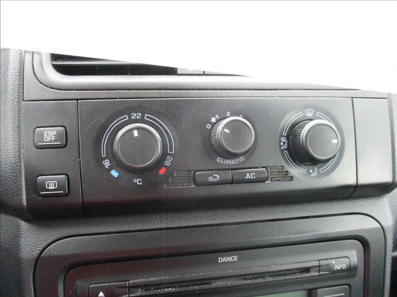 Škoda Fabia 1,4 i 16V, klima, ABS, ESP, - fotka 20 z 32