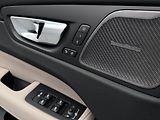 Volvo XC60 (2026) B5 AWD AUT DARK PLUS - náhled 22