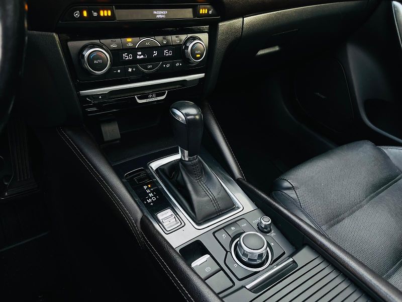 Mazda 6 2.5i AUT KAMERA SERVISKA TAŽNÉ - fotka 41 z 61