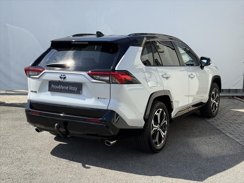 Toyota RAV4 2,5 Executive, 4x4, PHEV - fotka 6 z 20