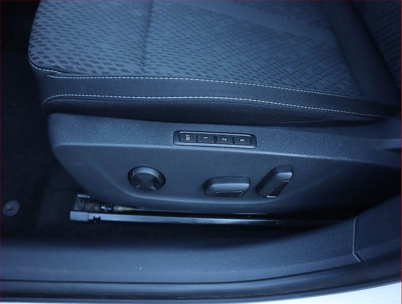 Škoda Octavia (2022) Style 2.0 TDI, Automat - fotka 17 z 21
