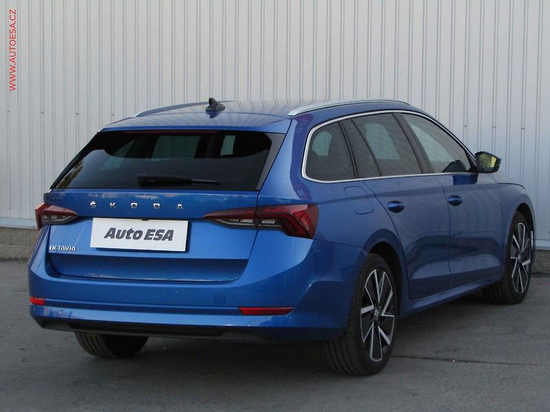 Škoda Octavia (2021) 2.0 TDi, 2.maj,ČR, Style - fotka 4 z 23