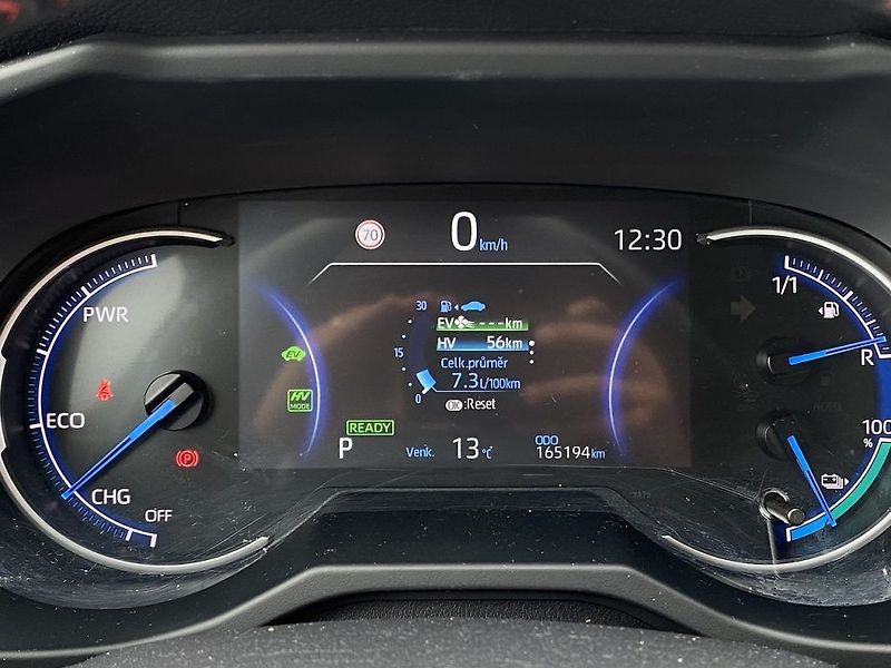 Toyota RAV4 2.5PHEV, ČR-1m, Selection, 4x4 - fotka 4 z 19