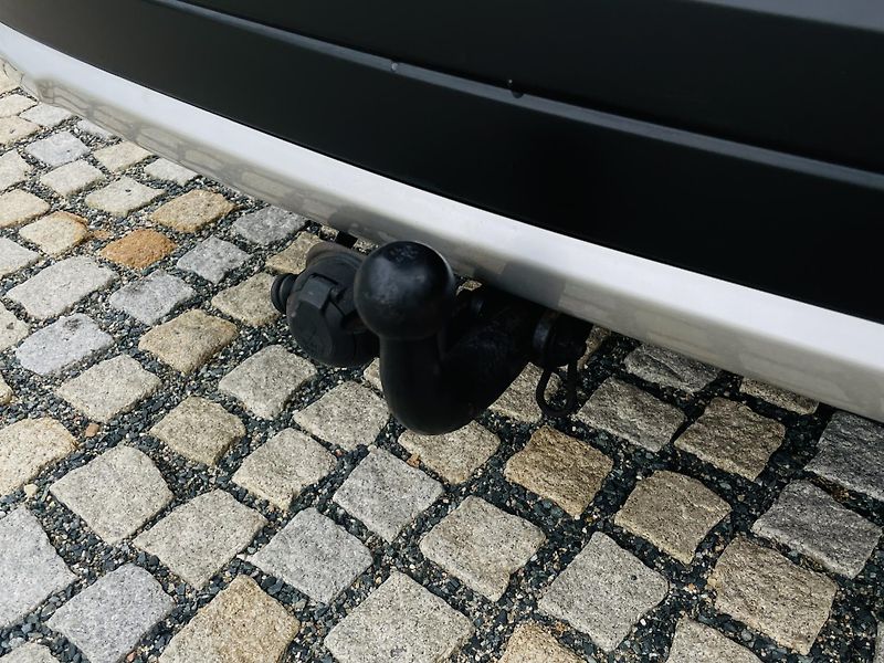 Mitsubishi Outlander 2.2D 4x4 1MAJ TAŽNÉ SERVISKA  - fotka 21 z 42