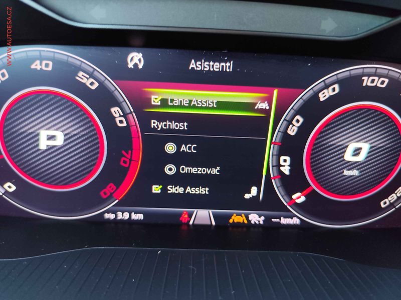 Škoda Karoq (2019) 2.0 TSi 4x4, SportLine, DSG - fotka 21 z 33