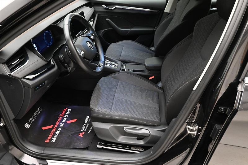 Škoda Octavia 2,0 TDI 110kW DSG Style Záruka - fotka 13 z 33