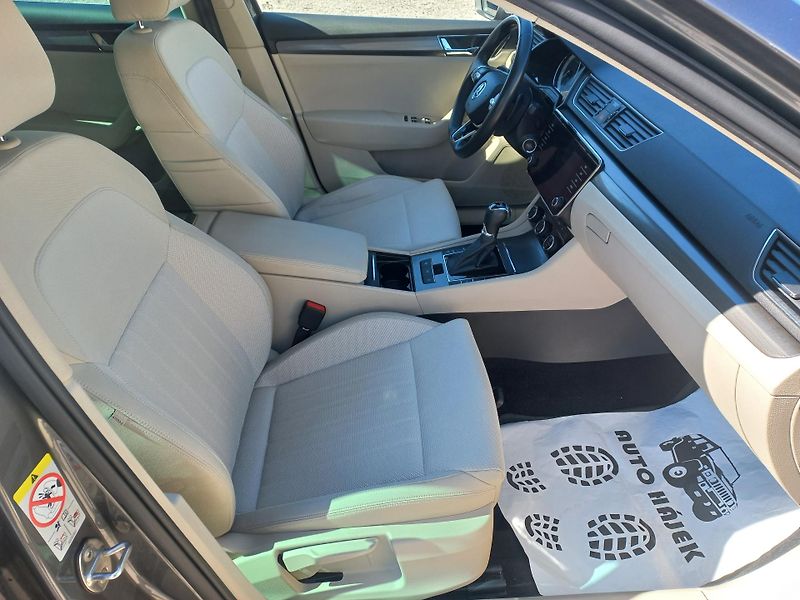 Škoda Superb (2021) 2.0TSi 140kW DSG ČR DPH  - fotka 14 z 19