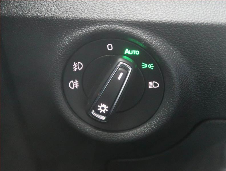 Škoda Kamiq (2022) Monte Carlo 1.5 TSI - fotka 17 z 21