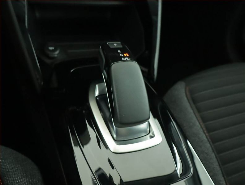 Peugeot 208 (2021) 50 kWh, SoH 91%, Automat - fotka 13 z 22