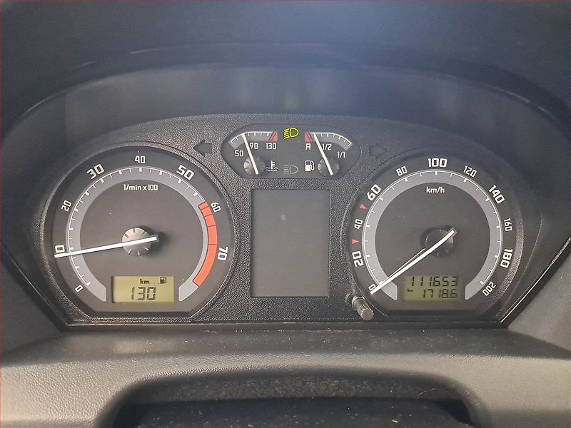 Škoda Fabia (2006) Ambiente 1.2, po STK, Tažné - fotka 11 z 14