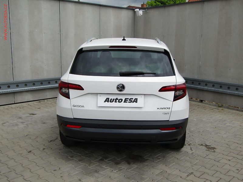 Škoda Karoq (2019) 1.5 TSi 4x4, Soleil, DSG, LED - fotka 5 z 20