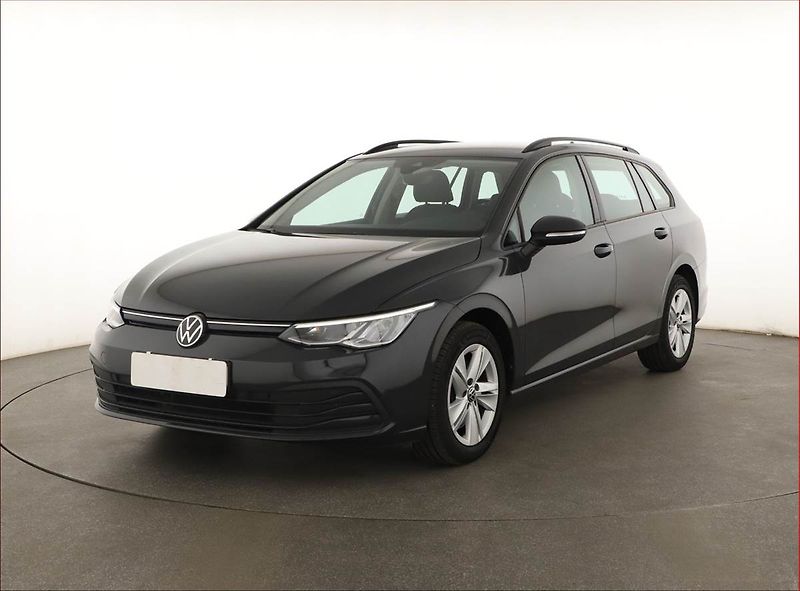 Volkswagen Golf (2021) 2.0 TDI, Navi, Tempomat - fotka 2 z 20
