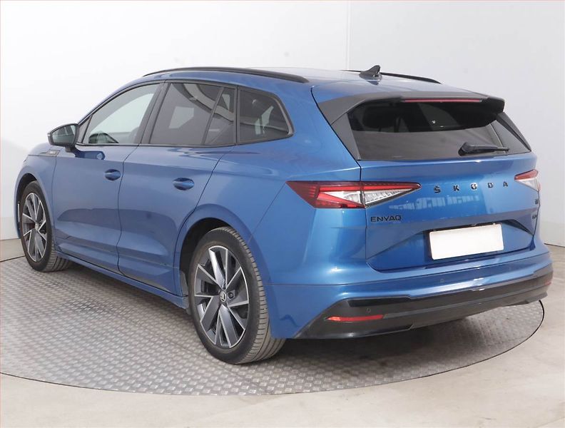 Škoda Enyaq (2022) Sportline iV 60 (62 kWh) - fotka 4 z 20