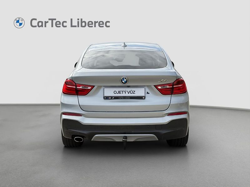 BMW X4 xDrive20d - fotka 16 z 19