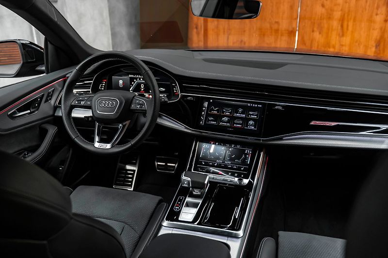 Audi SQ8 - fotka 9 z 21