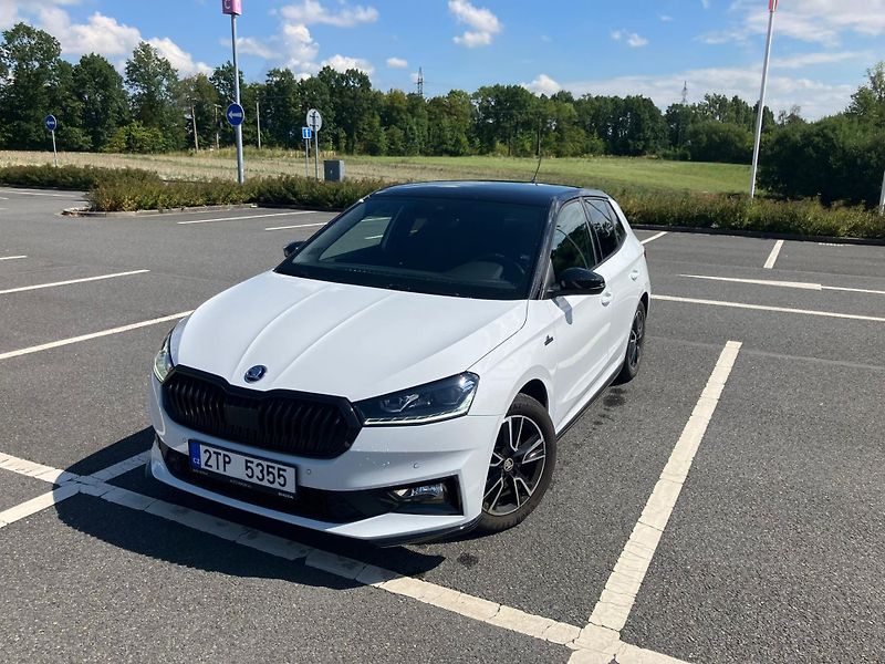 Škoda Fabia (2024) 1.0 TSI Monte Carlo - fotka 2 z 27
