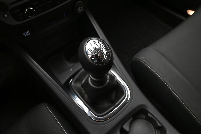 Renault Mégane 1,5 dCi 81kW Grandtour Tažné K - fotka 21 z 30