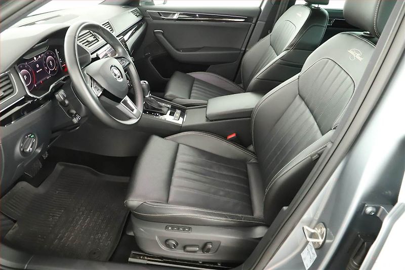 Škoda Superb (2019) Laurin&Klement 2.0 TSI - fotka 7 z 19