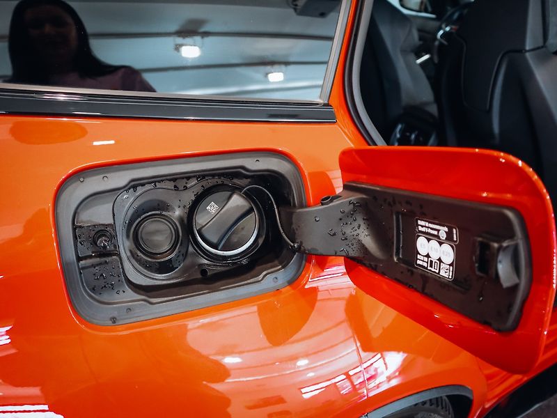 BMW M3 Competition xDrive Touring - fotka 24 z 26