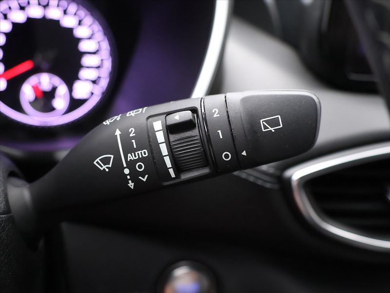 Hyundai Santa Fe 2,2 142kW TCI-NEW R LED CZ - fotka 21 z 32