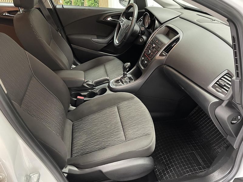Opel Astra 1.4 i ČR 1.MAJITEL SERVISKA  - fotka 13 z 24