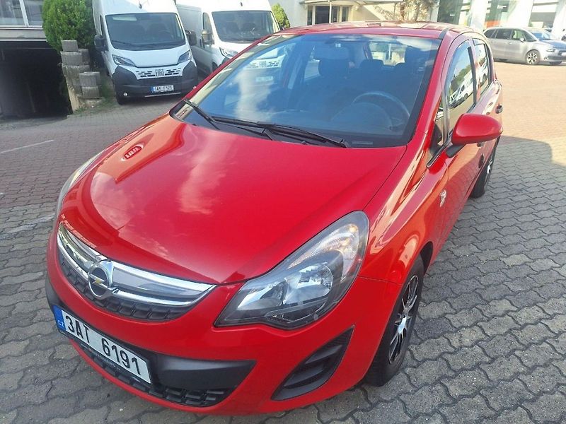 Opel Corsa 1,0 - fotka 2 z 19