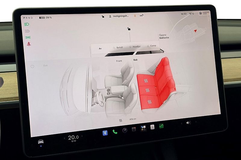 Tesla Model Y Long Range AWD - fotka 26 z 31