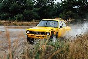 Opel Ascona v plném tempu