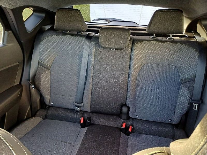 Mitsubishi ASX 1.3 DI-T MILD HYBRID 116kW 7DC - fotka 23 z 24