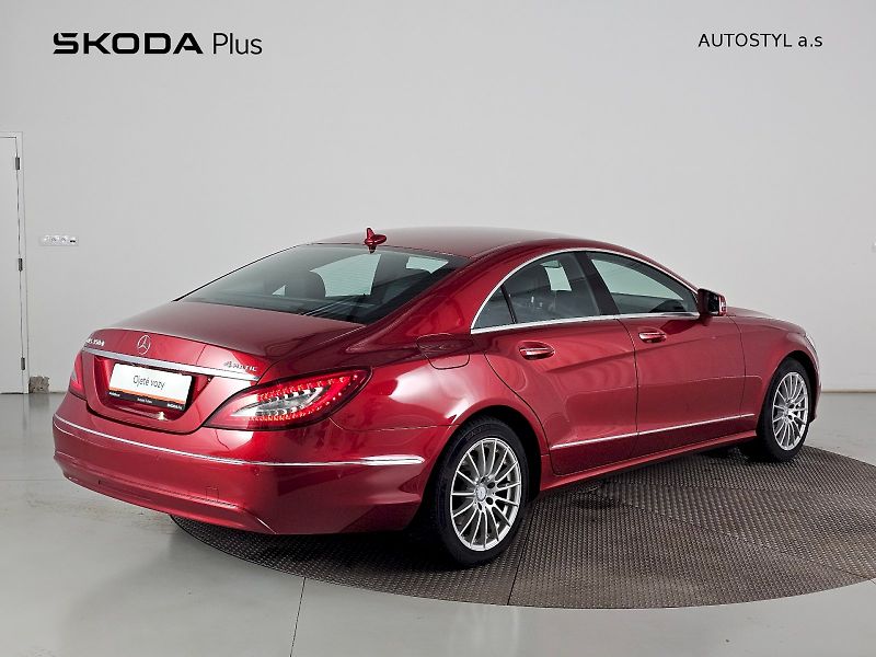 Mercedes-Benz CLS (2016) 350 D 190kW 4MATIC - fotka 2 z 30