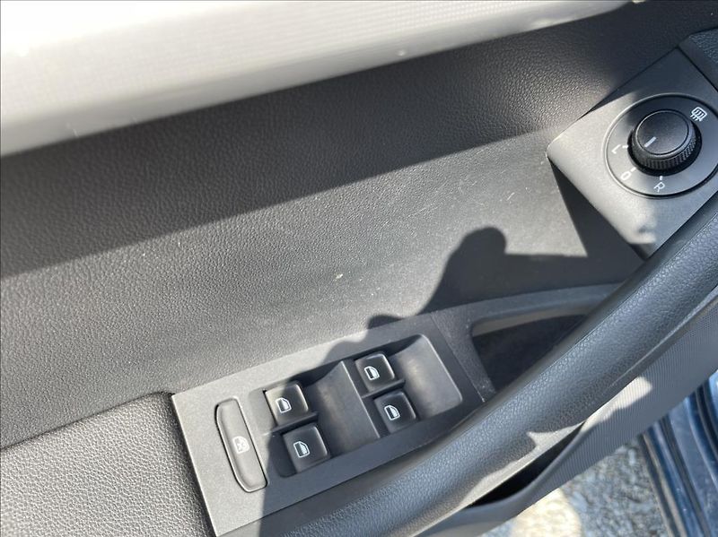 Škoda Octavia 1,2 TSi 77kW  Senzory,Tempomat - fotka 12 z 49