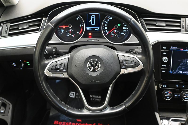 Volkswagen Passat 2,0 TDI 110 kW DSG Business Zá - fotka 18 z 32