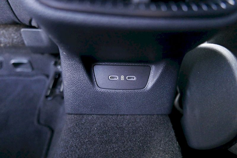 Škoda Fabia (2024) 1.0 TSI 70 kW M5° Top Selectio - fotka 31 z 35