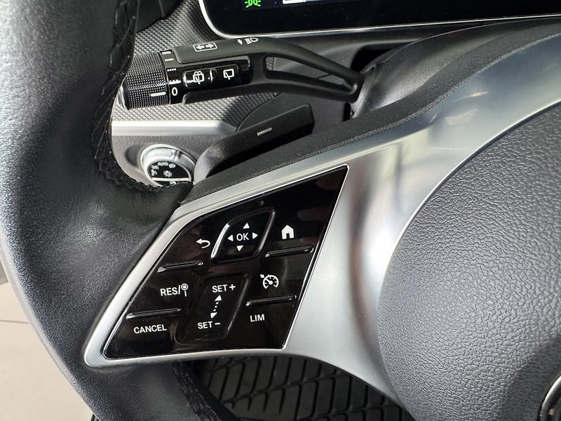 Mercedes-Benz Třídy C 300eT*230kW*Avantg*REZERVACE! - fotka 27 z 39