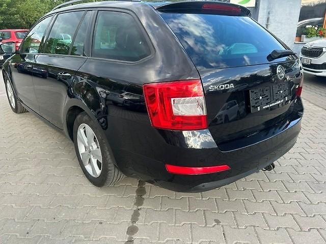 Škoda Octavia (2013) 1,4TSi elegance combi 103kW   - fotka 7 z 43