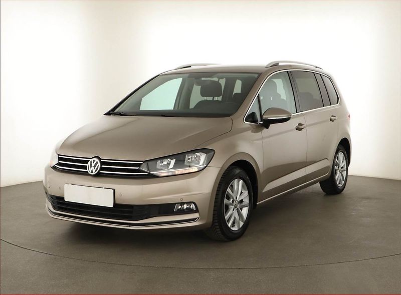Volkswagen Touran (2018) 1.4 TSI, Automat, Tempomat - fotka 2 z 20