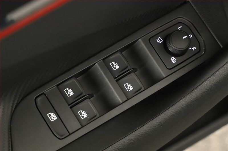 Škoda Kamiq (2026) 1.0 TSI, Monte Carlo - fotka 18 z 20
