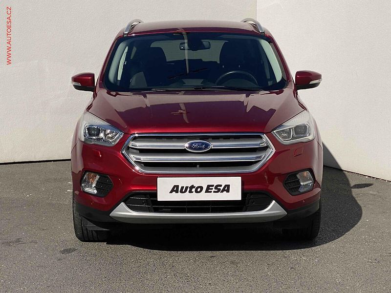 Ford Kuga (2018) 2.0 TDCi 4x4, Titanium, navi - fotka 2 z 18