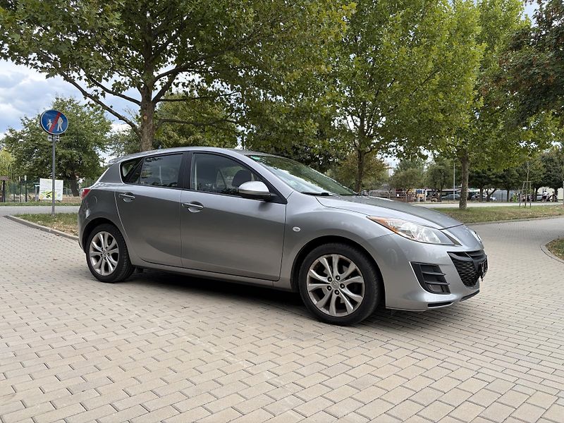 Mazda 3 2.0 Exclusive-Line - fotka 13 z 30